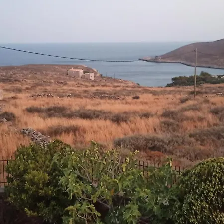 Akrotirio Tainaro House * Marmári