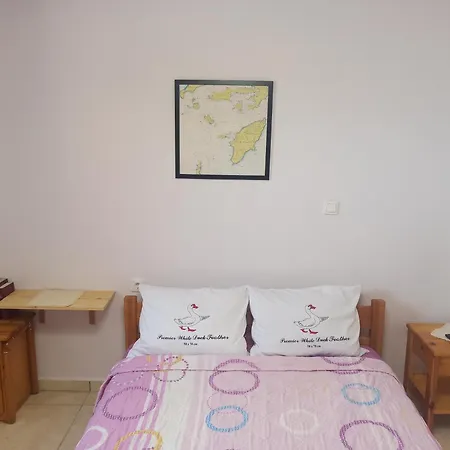 Akrotirio Tainaro House *