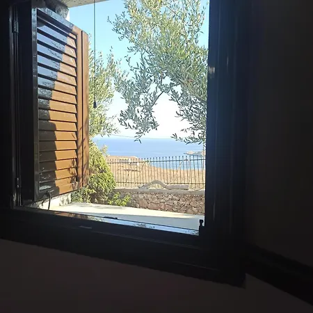 Akrotirio Tainaro House * Marmari (Lakonia)