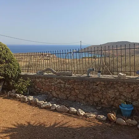 Akrotirio Tainaro House *