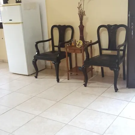 Akrotirio Tainaro House *