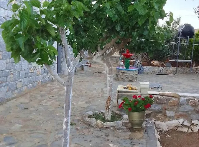 Akrotirio Tainaro House بيت للعطل *