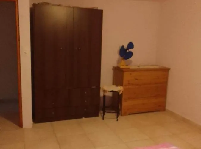 Akrotirio Tainaro House بيت للعطل *