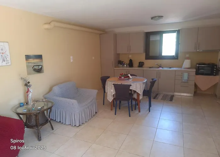 Akrotirio Tainaro House