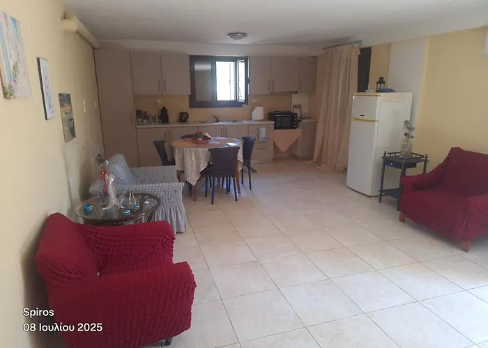 Akrotirio Tainaro House